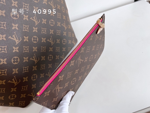 ルイヴィトンバッグ素材ディテール